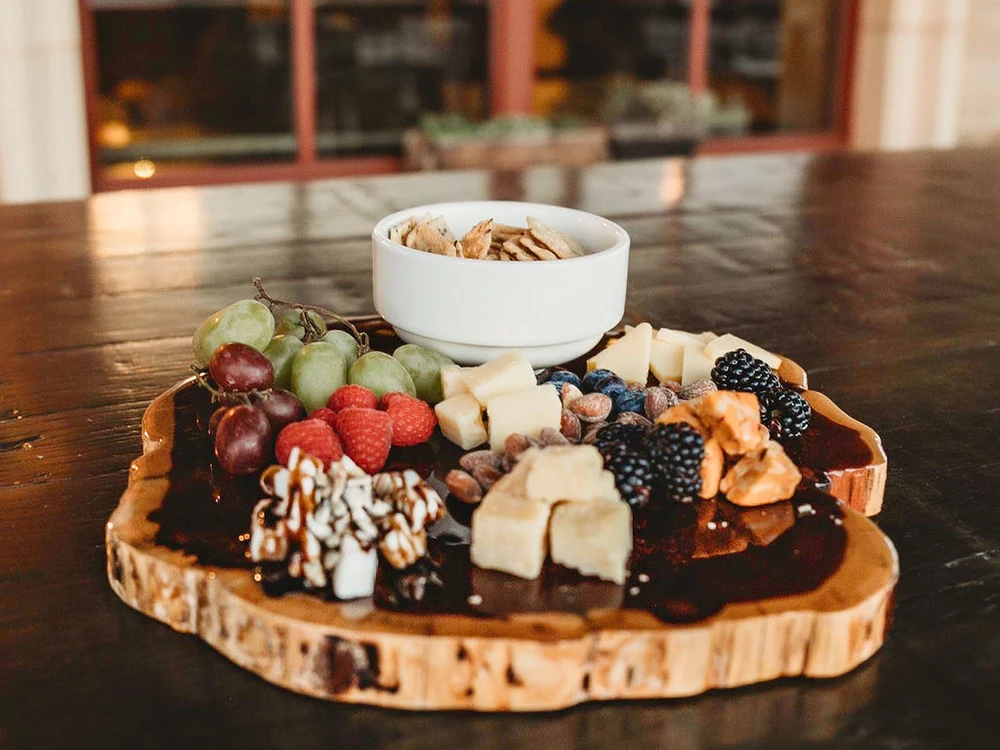cheese-fruit-min