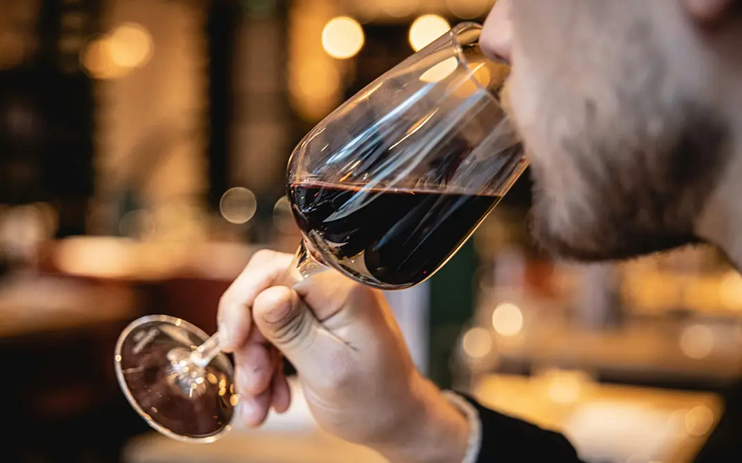 How to Taste Wine Properly